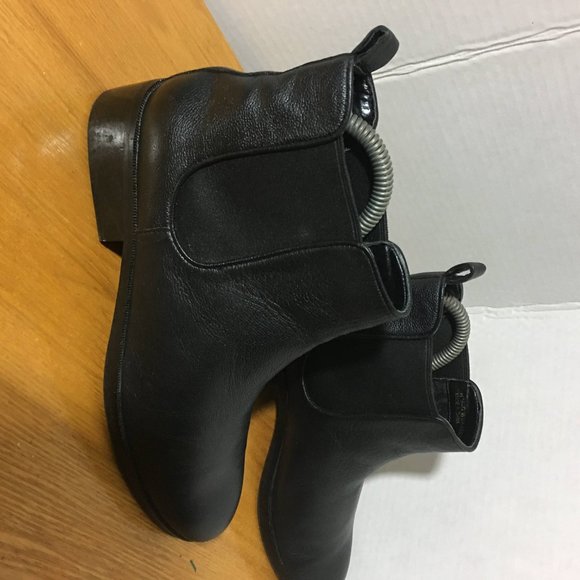 Cole Haa womens black leather booties size 8B - Picture 2 of 8